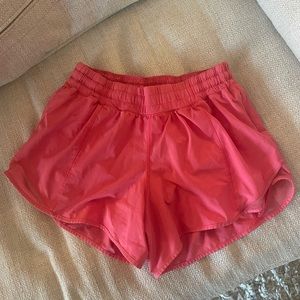 LULULEMON hottie hot short